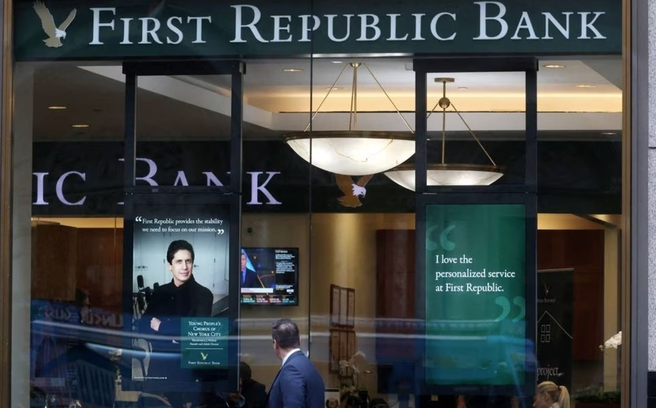 Ngân hàng thứ ba tại Mỹ sụp đổ trong hai tháng! Cái tên mới được gọi là First Republic Bank